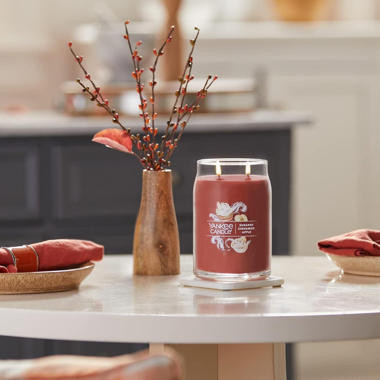 Yankee Candle Sugared Cinnamon Apple Scented, Signature 20oz Large Jar 2-Wick Candle, Over 60 Hours of Burn Time