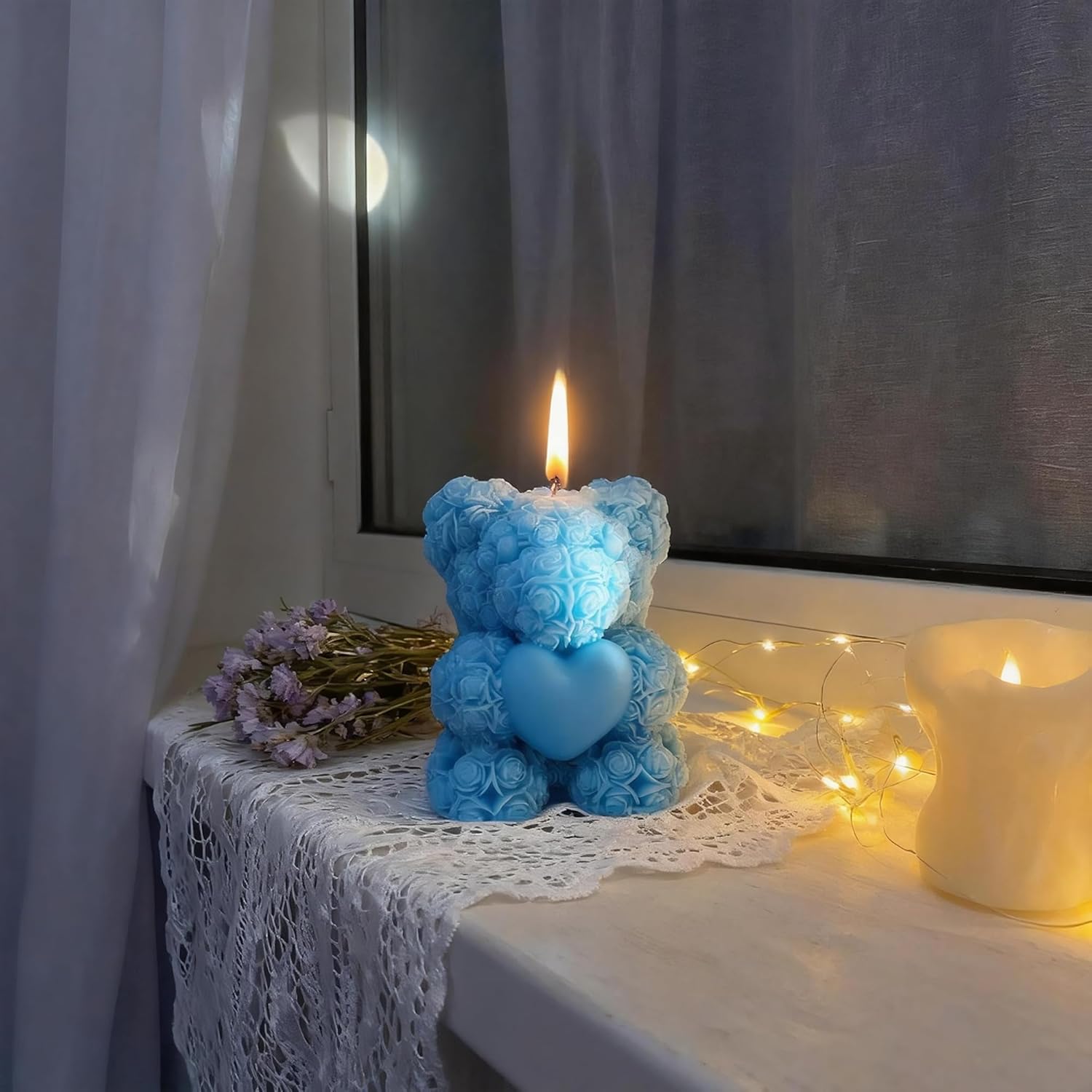 Cute Bear with Heart Scented Candle,60G Teddy Bear Rose Clusters Aesthetic Handmade Soy Wax Aroma Decorative Candle for Table Photo Prop Wedding Birthday Gift,Prefect for Meditation Stress-Blue