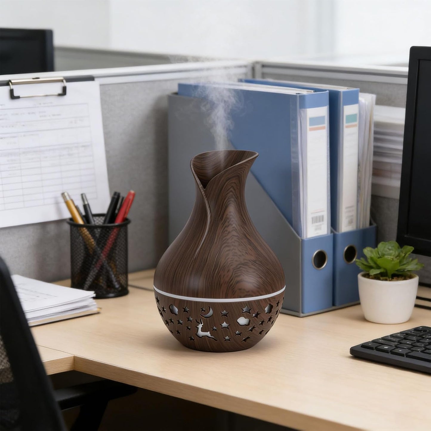 GOWENIC Mini Humidifier, 100ml USB Desktop Noiseless Humidifier Portable Essential Oil Diffuser with Colorful Light Aromatherapy Essential Oil Diffuser for Home Bedroom Office Yoga