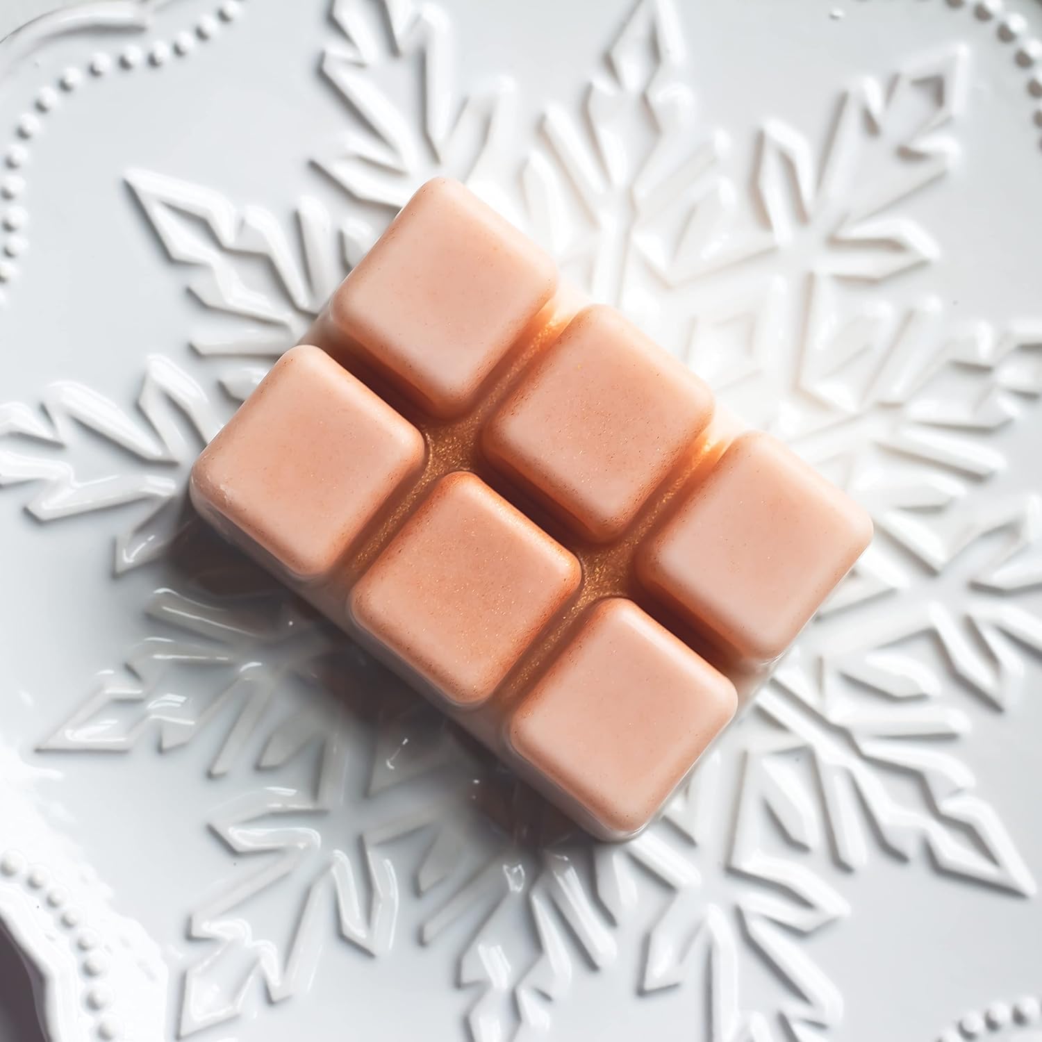 Gingerbread House Wax Melts – 3 oz Clamshell with 6 Cubes, Christmas Bakery Scent of Ginger, Cinnamon Nutmeg Vanilla, Nude with Copper Mica