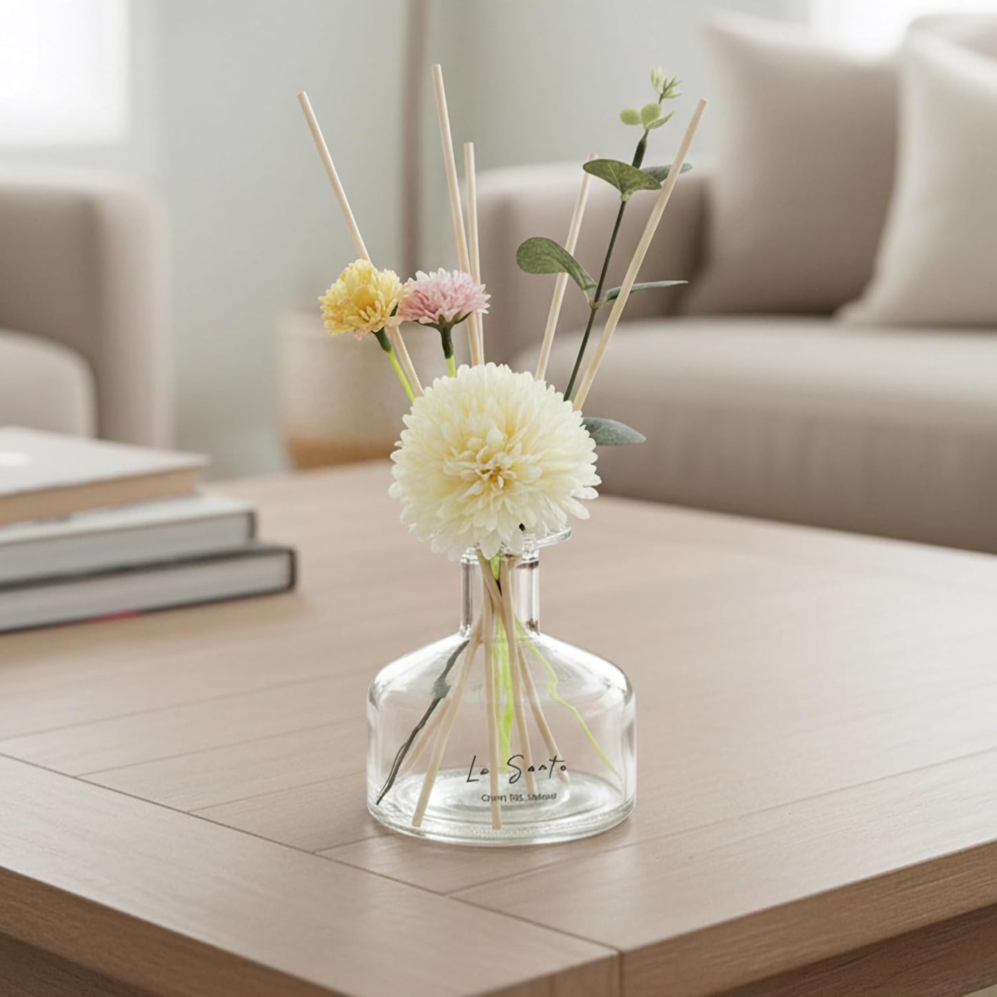 Reed Diffuser Set 8.5 fl oz / 250 ml Glass Bottle with Decorative Flower & Natural Reeds Flameless Home Fragrance for Bathroom Bedroom Office Jasmine Freesia Scent