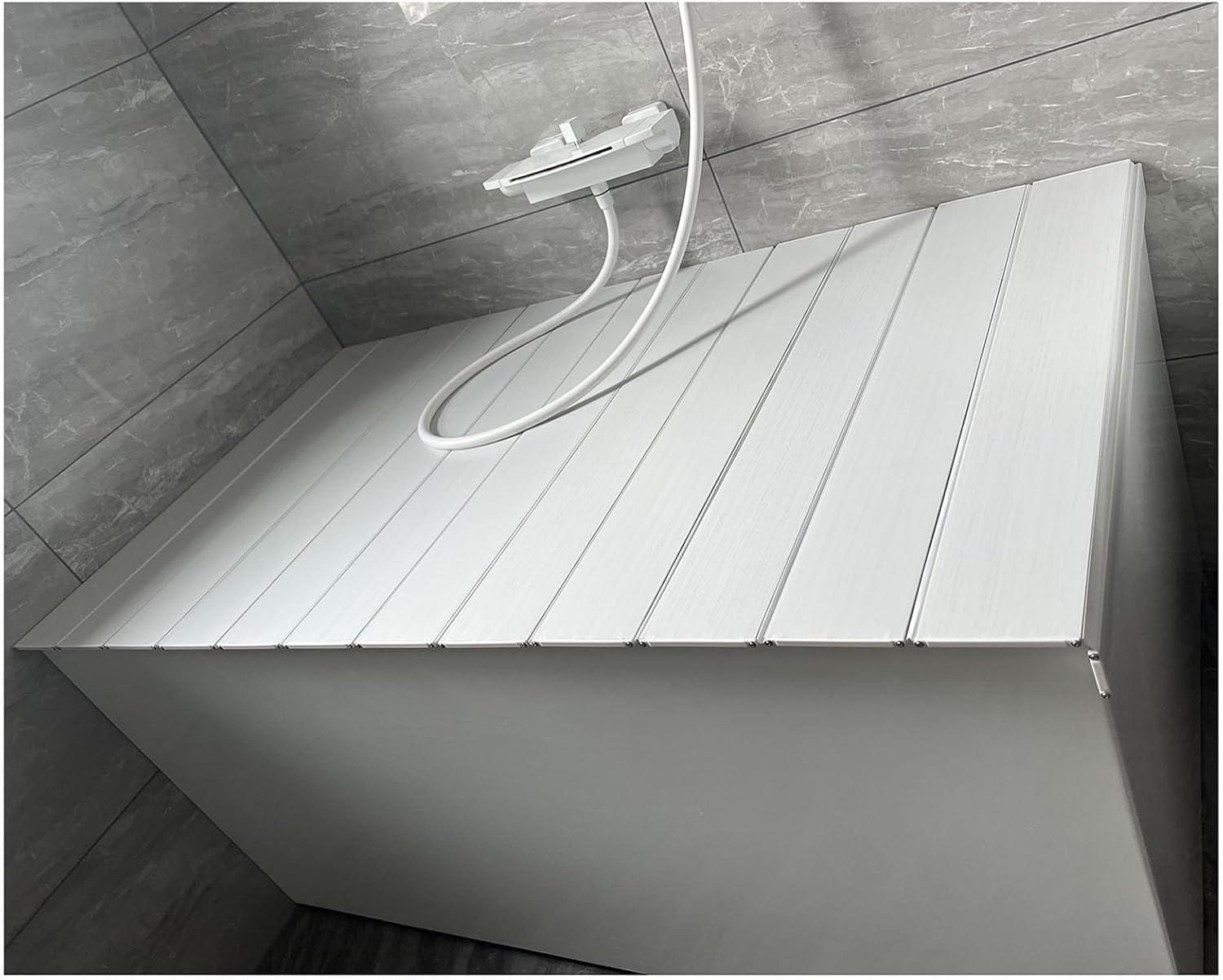 Foldable Bathtub Cover,Bathtub Tray, Thermal Insulation Bathtub Cover with Storage Bracket.Bath Tray Caddy for Luxury Spa Foldable Bathtub Cover with Dust Proof Insulation Board Scalable PVC