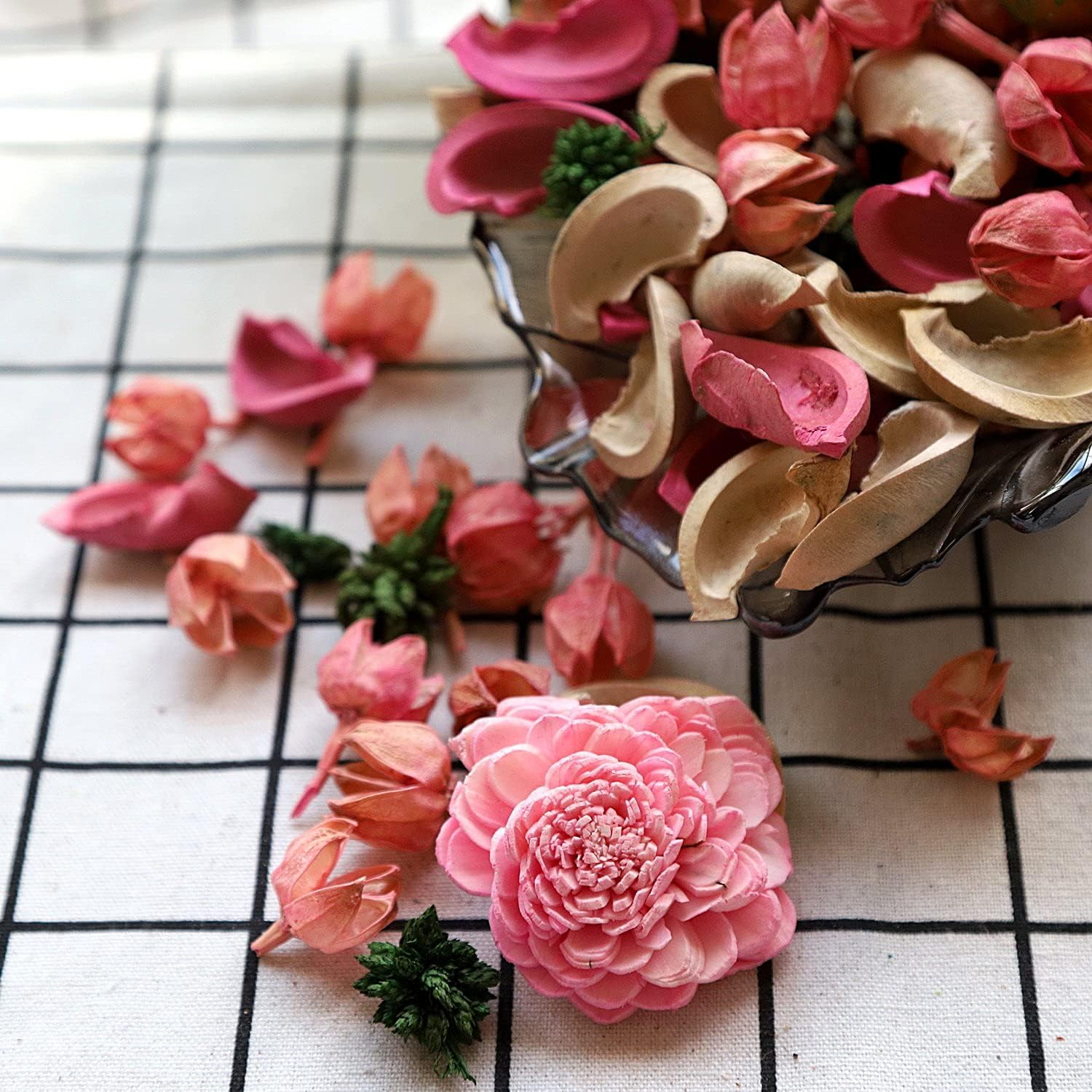 Qingbei Rina Spring Potpourri,Rose Scented Potpourri Bowl Filler Dried Flower,Pink Decorative Popery,Home Fragrance Perfume,Bathroom Decor,9.8 Oz
