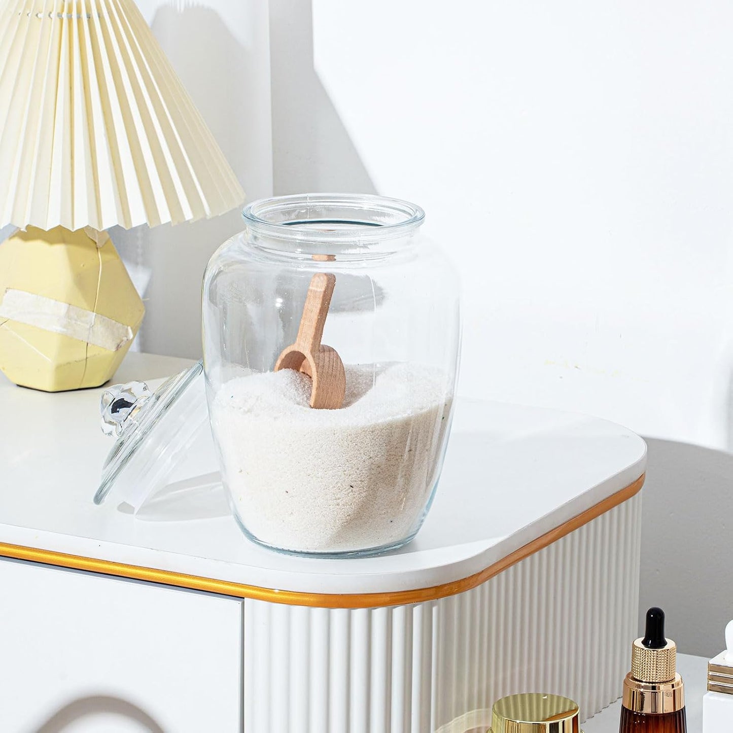 SiliFine 2 Set 74 oz Bath Salt Containers with Airtight Lids and Wooden Scoops, Large Glass Apothecary Jars for Epsom Salt, Bathroom Storage, Laundry Soap, Flour, Sugar and Tea(Clear)