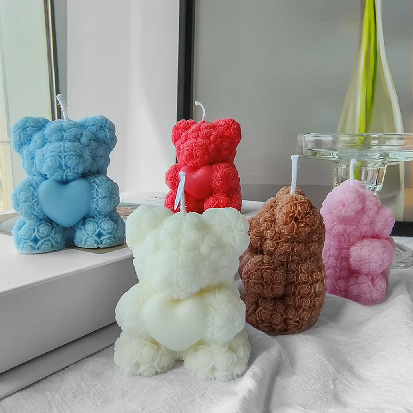 Cute Bear with Heart Scented Candle,60G Teddy Bear Rose Clusters Aesthetic Handmade Soy Wax Aroma Decorative Candle for Table Photo Prop Wedding Birthday Gift,Prefect for Meditation Stress-Blue