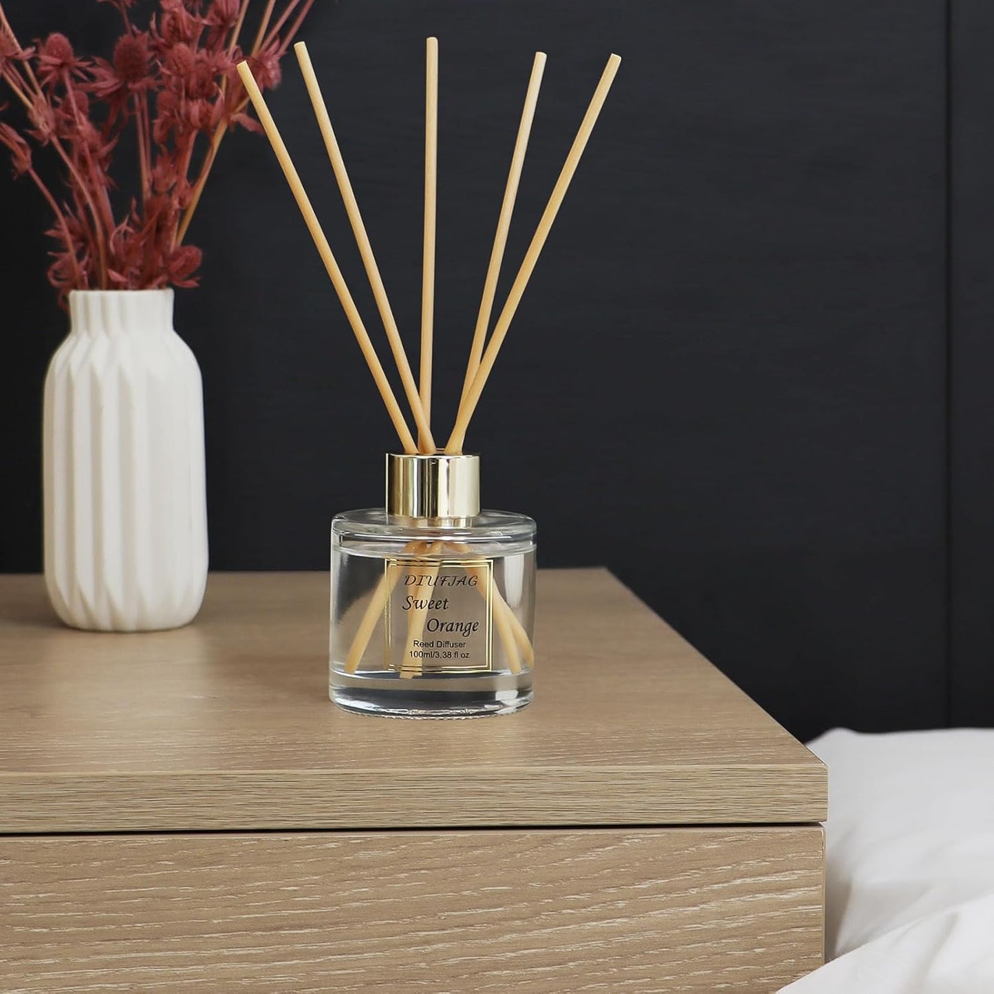 100ml Scent Diffuser with 6 Fiber Sticks, 3.5 oz Reed Diffuser Set Aromatherapy Fragrance Diffusers Air Fresheners for Home Bedroom Bathroom (Orange)