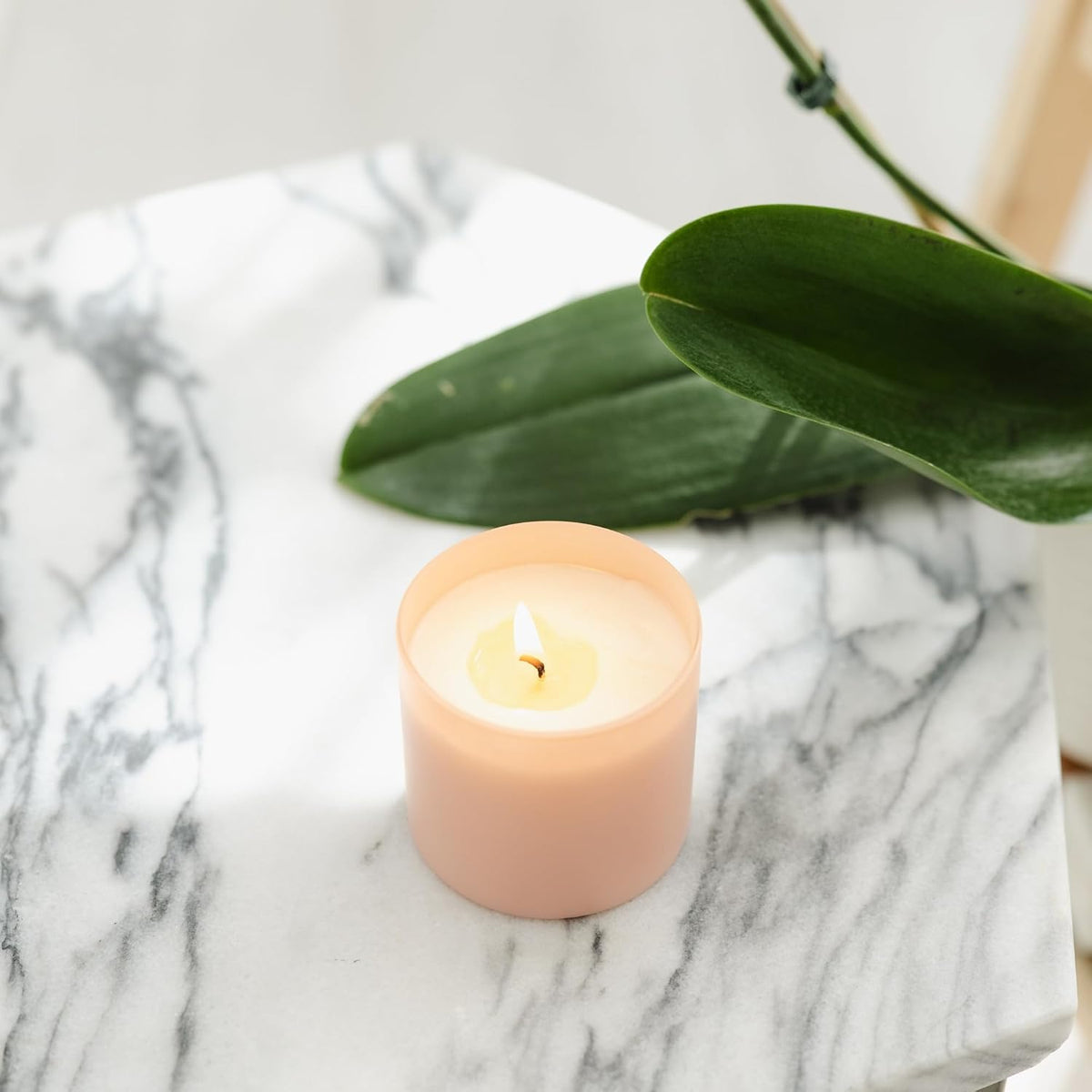 Calyan Wax Co. Dignity Series Lavender &amp; Bergamot Scented Candle