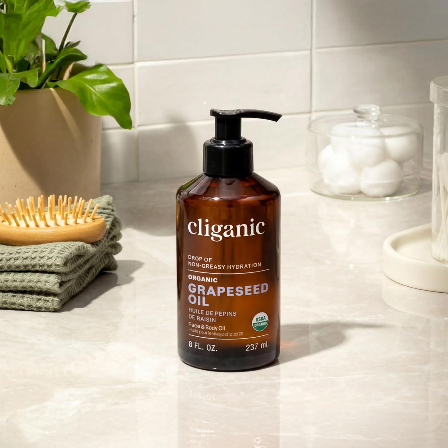 Cliganic Organic Grapeseed Oil, 100% Pure - For Skin, Hair & Face | Natural Cold Pressed Unrefined
