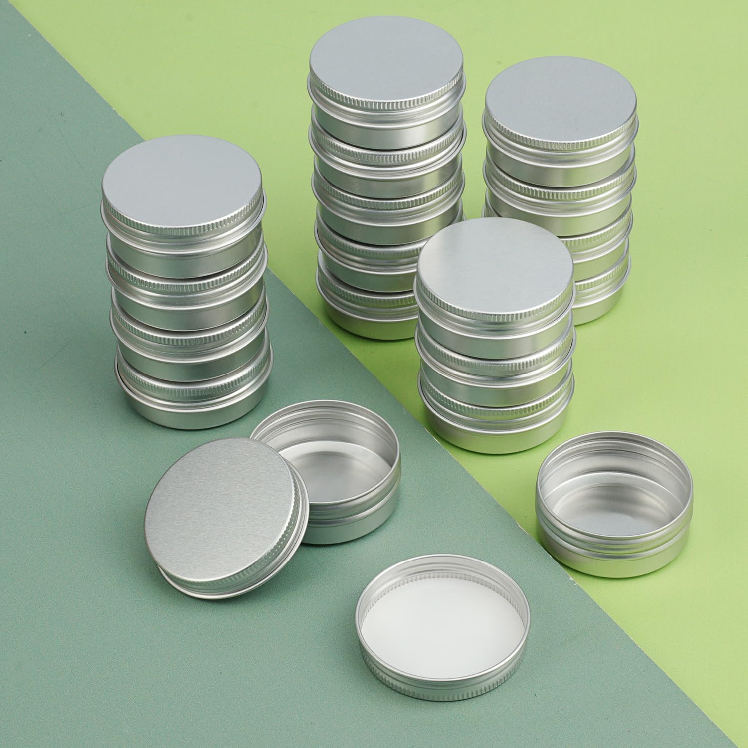 150 PCS 1 Ounce Aluminum Tins with Screw Tops, Round metal tin with Screw Lids, 1 oz Round Cans with Lid for Cosmetics, Lip Balm, Spices, and More(Silver)