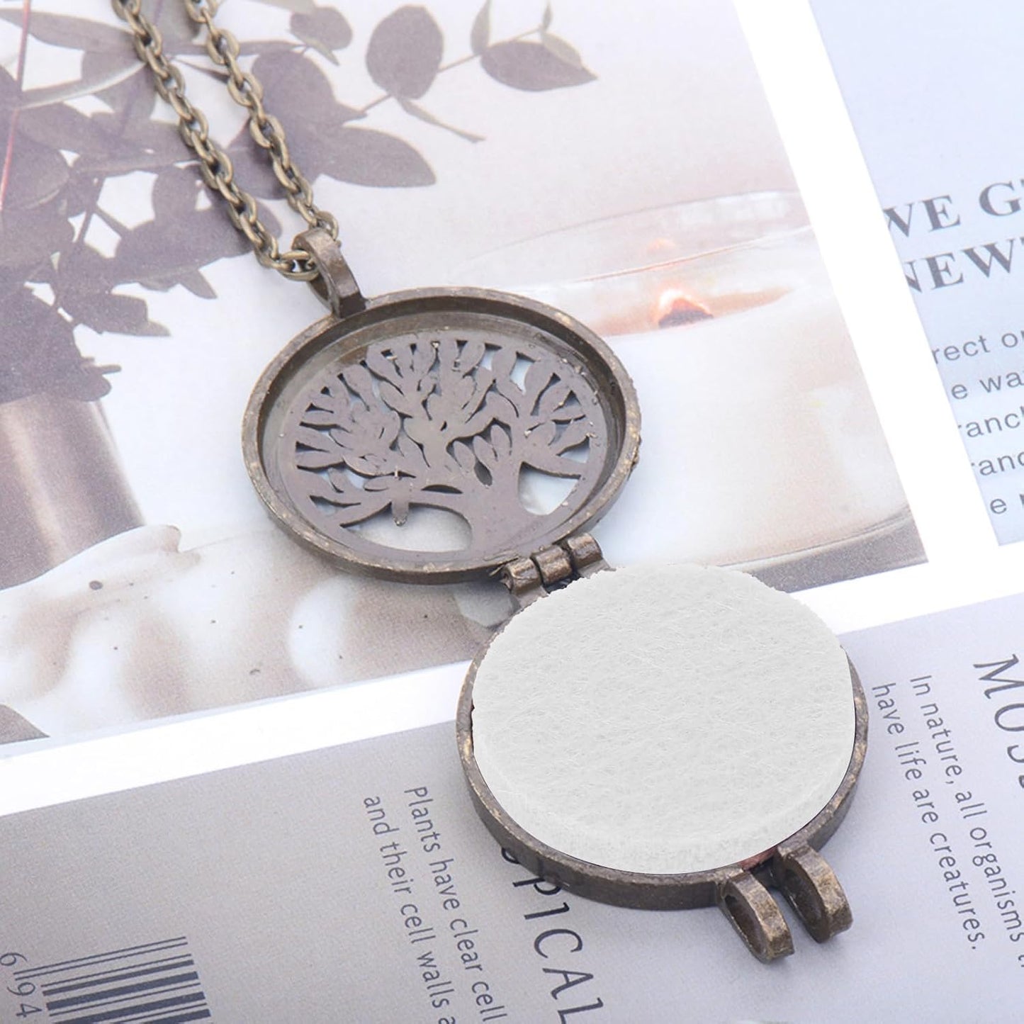 SOLUSTRE 50Pcs Aroma Pendant Pads Replacements Cotton Diffuser Refill Pads for Essential Oil Necklace Car Aromatherapy Accessories 0.86X0.86 Inch