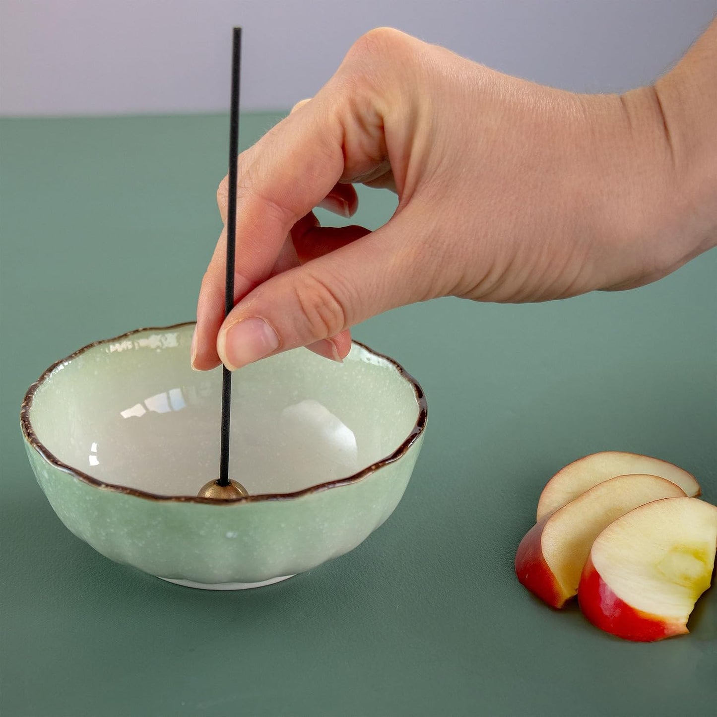 Asayu Japan Low Smoke Incense Sticks - Orchard Set (White Peach + Apple), 40gr (Each Scent 20g), for Yoga, Zen Meditation and Relaxation - Low Smoke for Less Irritation