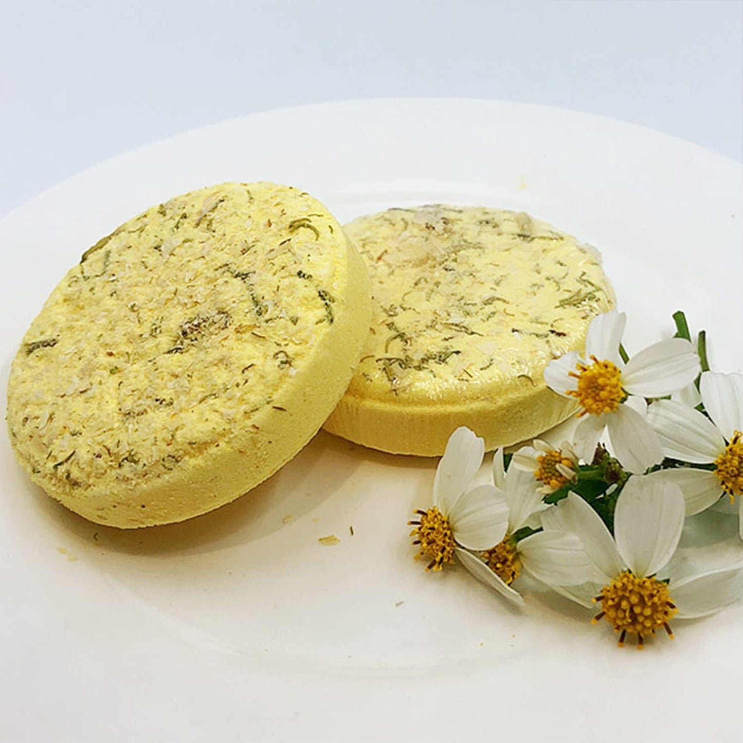 Shower Tablets Aromatherapy Shower Tablets, Aromatherapy Bath Salt Tablets to Control Oil and Exfoliate and Moisturise The Skin Shower Vapor Tablets Shower Steamers for Sinus Relief