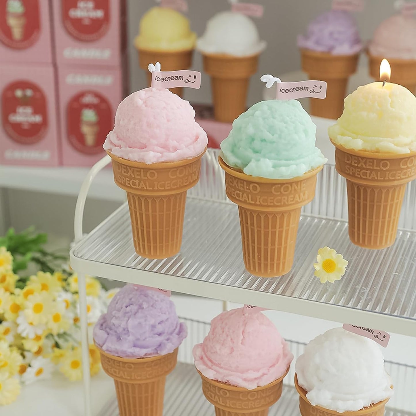 Ice Cream Cone Shaped Scented Candle,140G One Pack Handmade Pink Creamy Coffee Soy Wax Decorative Candle for Table Photo Prop,Smokeless Dessert Decor for Party,Wedding Centerpiece & Gifting