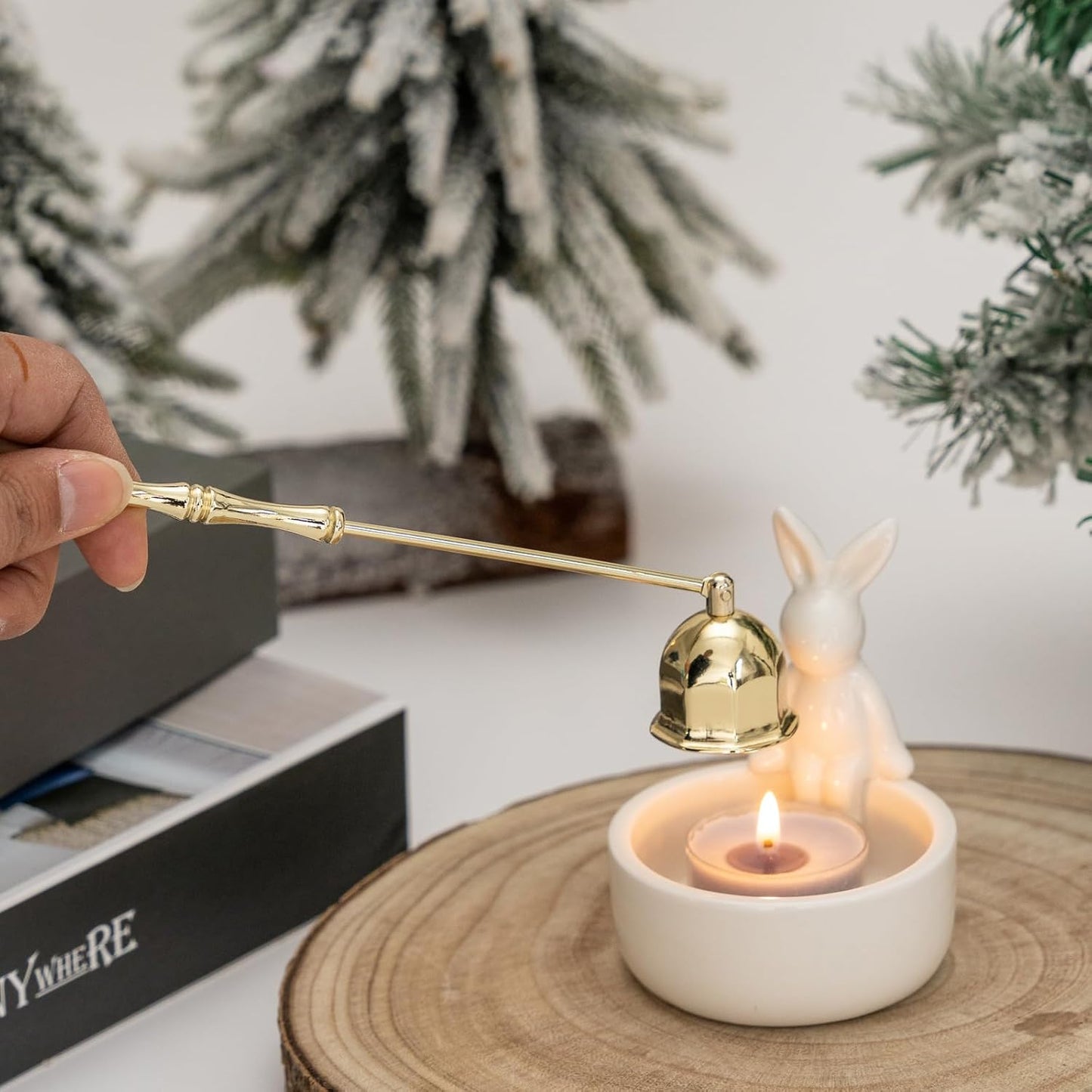 Candle Snuffer Extinguisher,Polished Stainless Steel Candle Wick Flame Extinguish Cover Vintage Tool,Candle Accessory Gift Box (Golden)