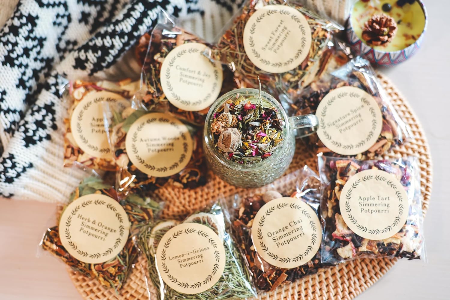 Winter Simmering Potpourri Kit – 10 Mini Bags of All-Natural Stove Top Scent Mix, Dried Fruit & Spice Blends for Cozy Home Fragrance, Set for Christmas, Mother’s Day & Housewarming