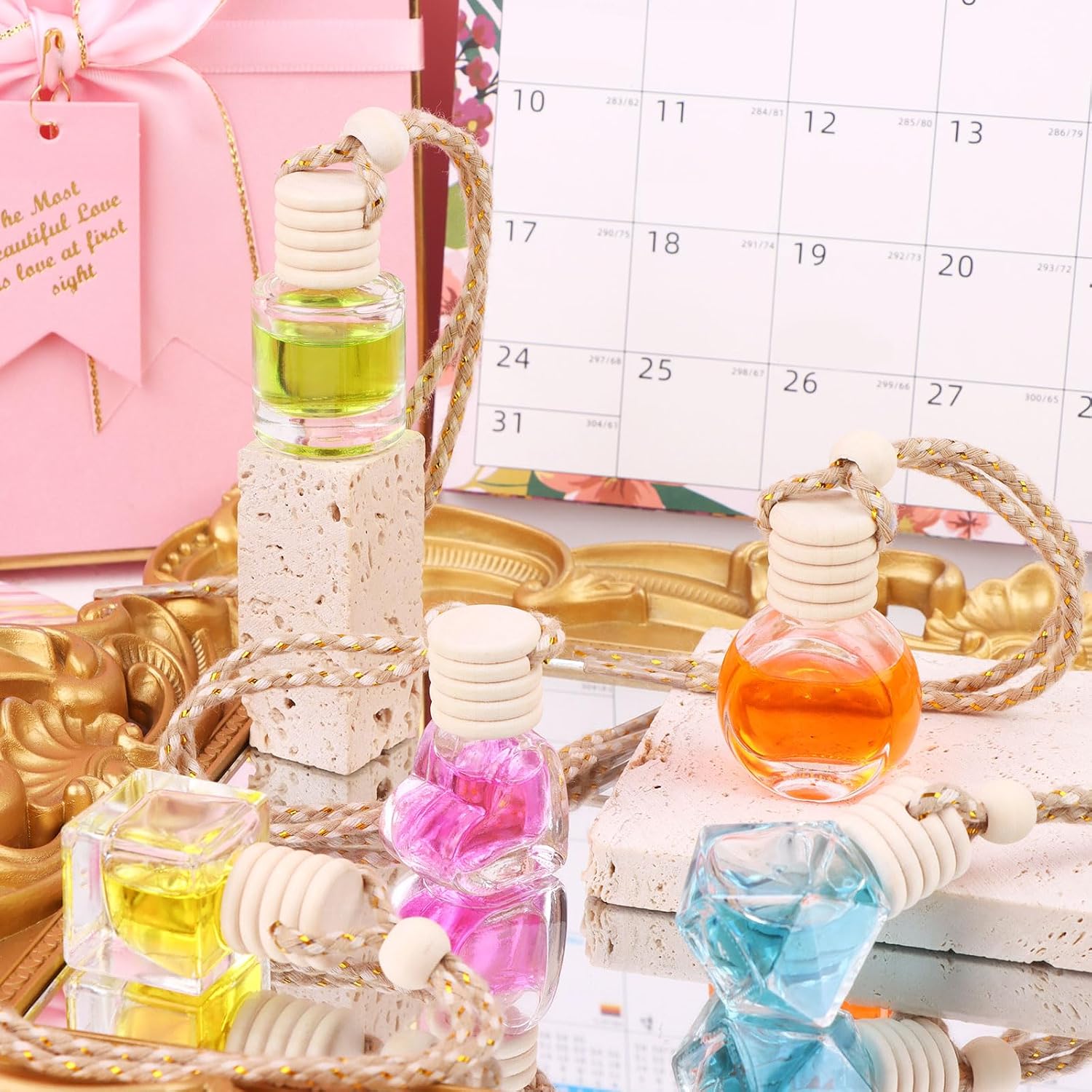 50Pcs 8ml&6ml Hanging Car Air Freshener Diffuser Empty Clear Glass Essential Diffuser Oil Aromatherapy Fragrance Perfume Pendant Glass Vials with Wooden Caps Car Diffuser Air Freshener