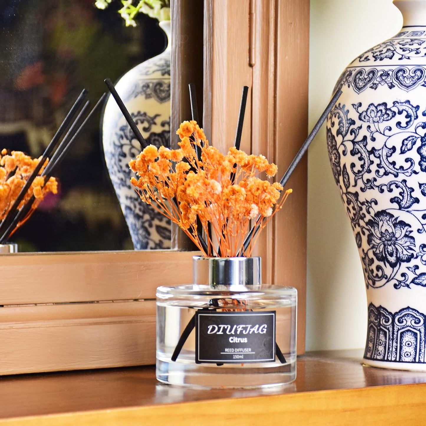 Citrus Reed Diffuser Set, 5.07 fl oz Scented Oil Diffuser with 8 Sticks & Dried Flowers, Home Fragrance for Living Room Bedroom Bathroom, Air Freshener Decor Gift