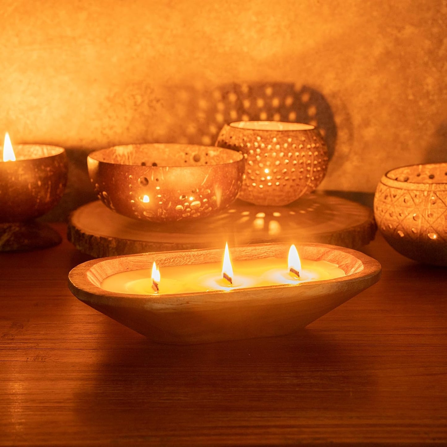 Restaurantware-Coco Casa 9.1 x 5.5 x 2 Inch Wood Dough Bowl Candle, 1 Hand Poured Bread Bowl Candle - Coconut Mango Fragrance, Double Wax Blend, Soy Wax Scented Candle, Wooden Wick