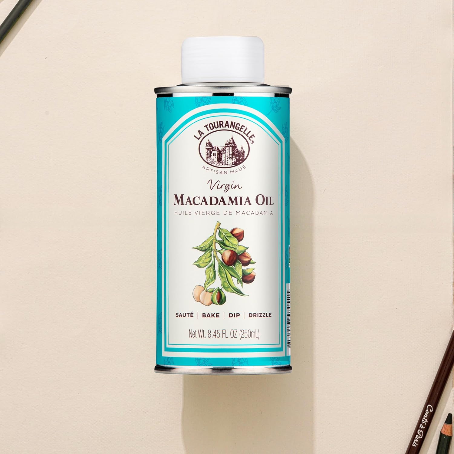 La Tourangelle, Virgin Macadamia Oil, High Smoke Point for Cooking, Sauté, Stir-Fry, Roasting, Baking, Face and Hair, Buttery Mild Taste, Cold-Pressed, 8.45 fl oz