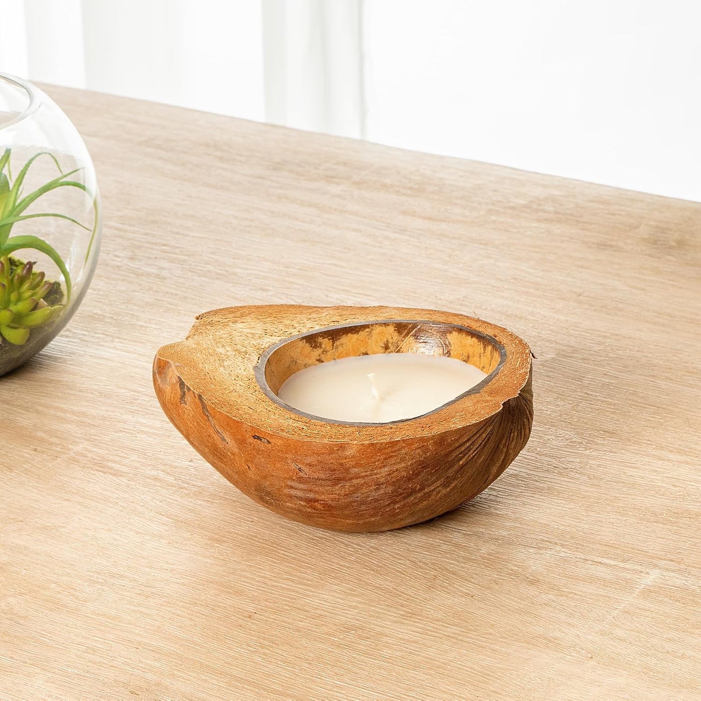 Restaurantware-Coco Casa 6.5 x 2.5 Inch Coconut Shell Candle, 1 Hand Poured Coconut Bowl Candle - Jasmine Fragrance, Double Wax Blend, Soy Wax Scented, Wooden Wick,