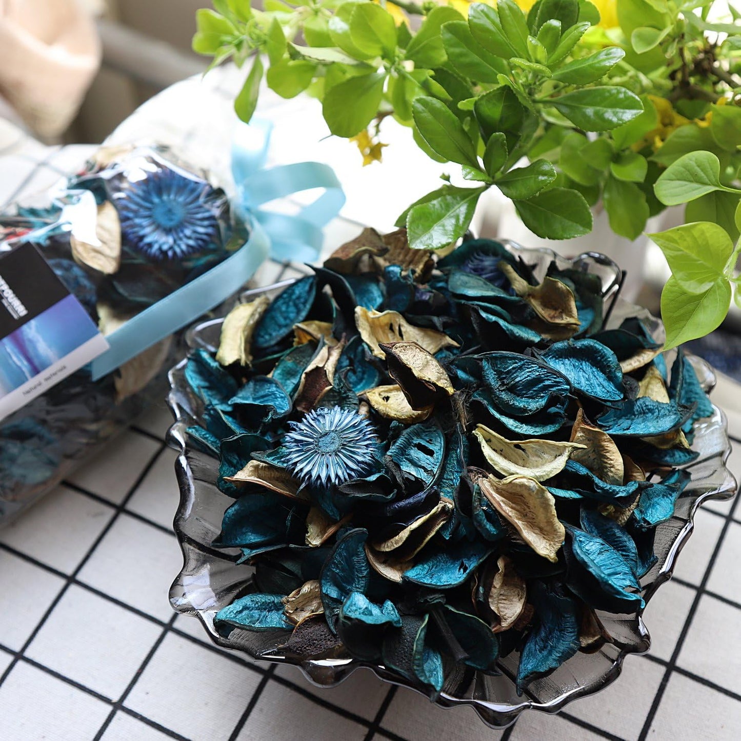 Qingbei Rina Summer Potpourri Bags,Ocean Breeze Scented Potpourri Dried Flower, Bowl Vase Filler, Home Fragrance Sachet Petal, Beach Coastal Decor, 8.4 oz(Blue)
