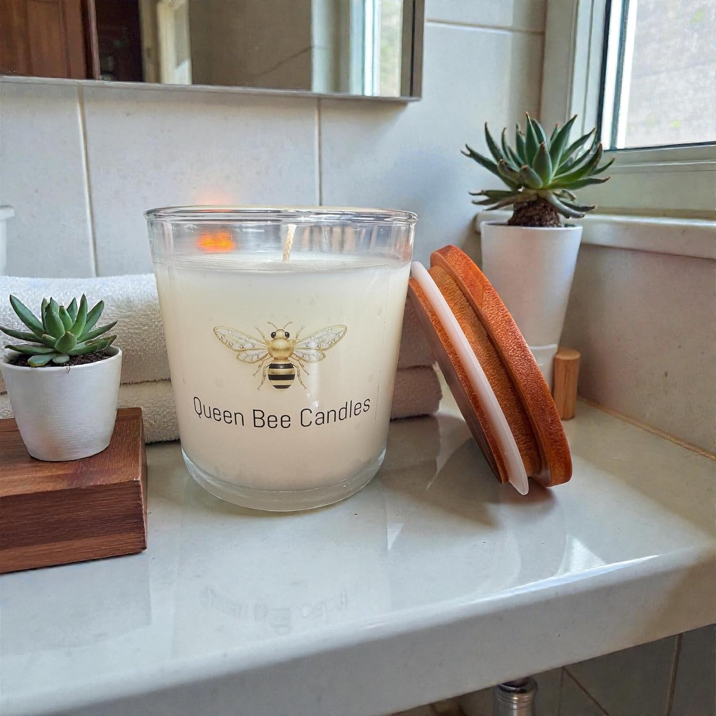 Scented Jar Candle, Coconut Soy Wax Blend with Wooden Lid (Cinnamon Stick)