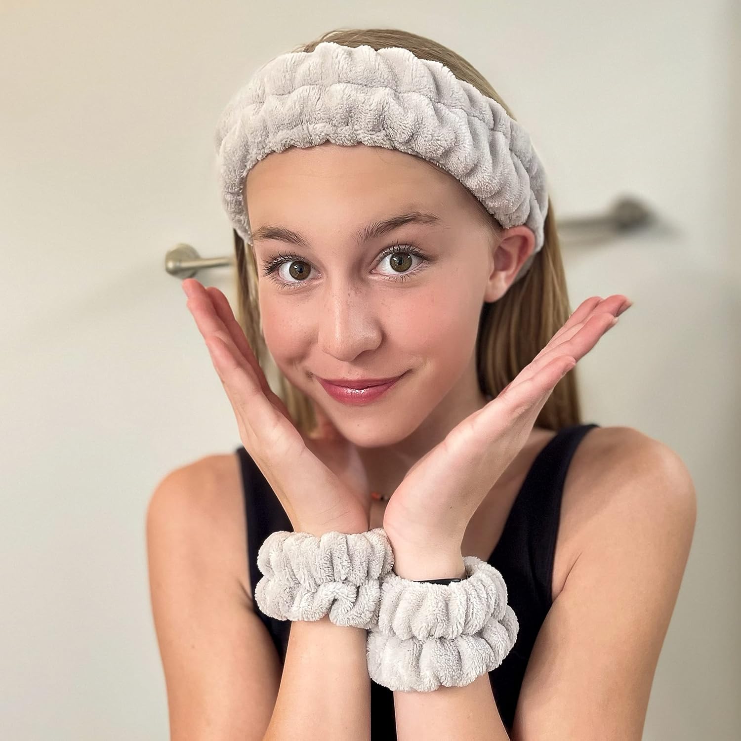 FROG SAC Spa Headband and Wristbands for Face Washing, Fuzzy Skincare Make Up Headbands Set for Women, Soft Puffy Makeup Skin Care Facewashing Hair Band Accessories for Girls (Gray)