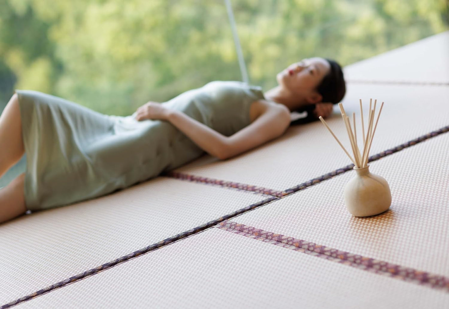 Blueme Calm Diffuser | Osmanthus & Sandalwood | 5.92 Fl Oz - Refillable Wellness Diffuser, Contains Essential Oil, Sustainable, Hand Finished, Premium, Luxury Ceramic, Natural Rattan Reeds, | Small