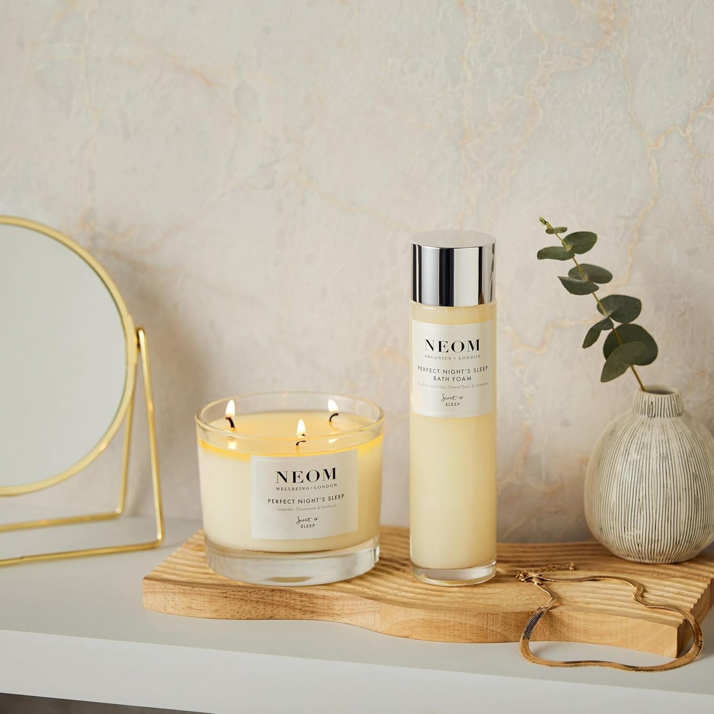 NEOM Perfect Night's Sleep Bath Foam, 200ml I Lavender, Sweet Basil & Jasmine I 100% Natural Fragrances I 16 Other Essential Oils I Soothing Aloe and Sweet Almond Oil I Blended in The UK