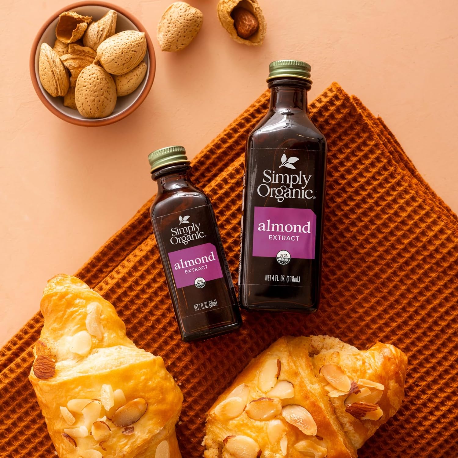 Simply Organic Almond Extract, 4 Ounce Glass Jar, Warm Sugar-free Vegan Flavor for Desserts, Coffee and Smoothies