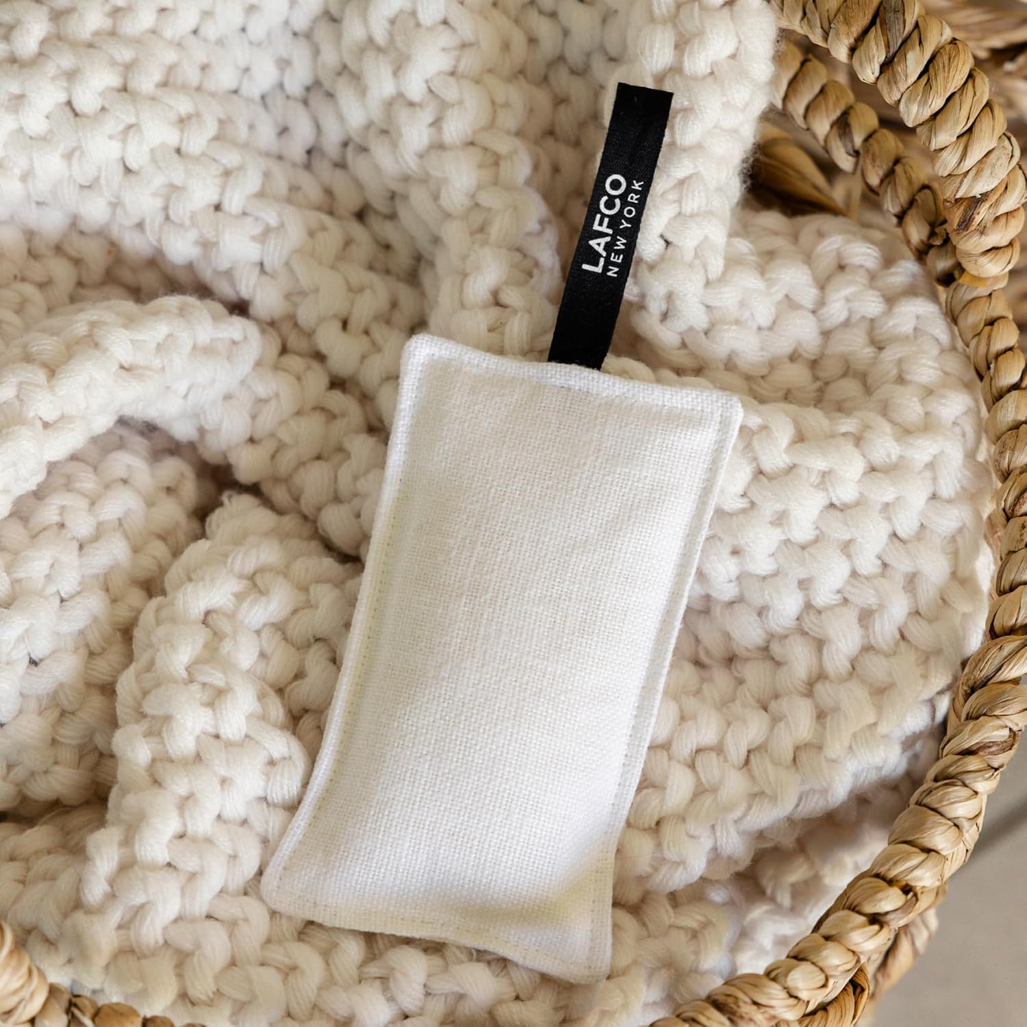 LAFCO New York Scented Linen Sachet, Champagne - Up to 4-Month Fragrance Life - Made in the USA