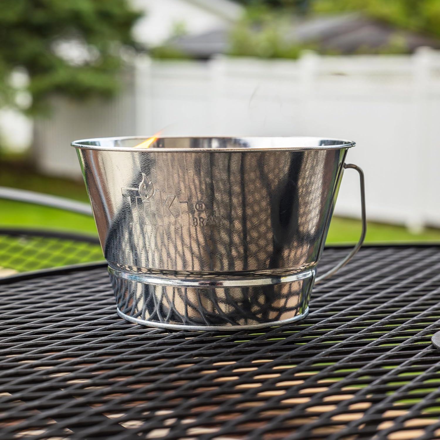 TIKI Citronella Candle 28-Ounce – Triple Wick Metal Bucket with Lid (Silver) – Long-Lasting Outdoor Candle for Patio, Deck, Garden, Backyard & Camping