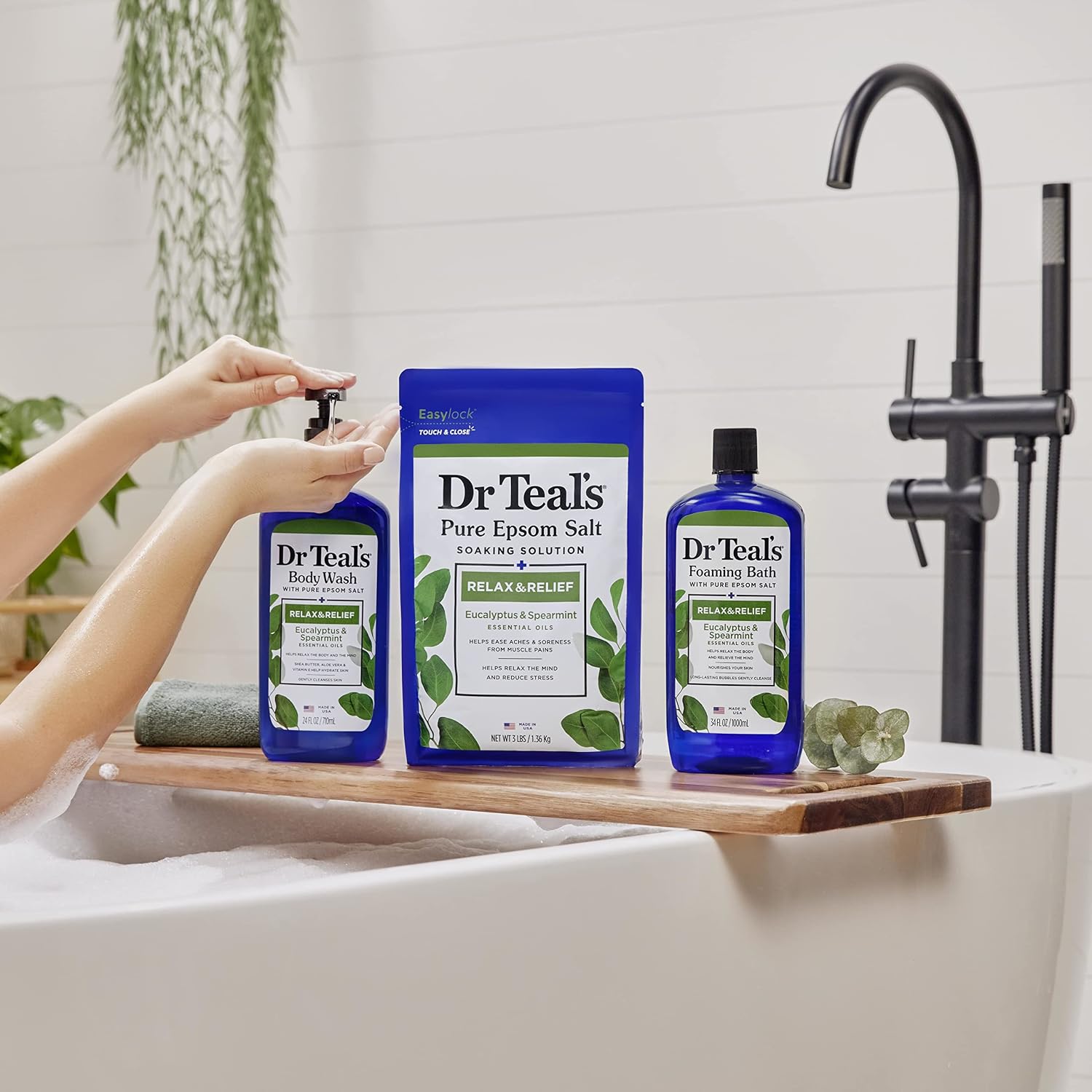Dr Teal's Foaming Bath with Pure Epsom Salt, Relax & Relief with Eucalyptus & Spearmint, 34 fl oz (Packaging May Vary) (Pack of 2)