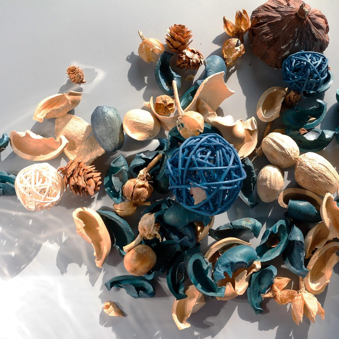 Qingbei Rina Spring Potpourri Bags, Ocean Breeze Scented Potpourri Bowl Filler,Beach Coastal Blue Vase Filler,Home Fragrance Sachet of Petal,Bathroom Decor,9.9 Oz