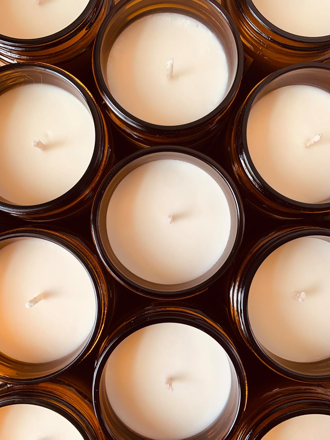 Brown Sugar Cinnamon Soy Candle | Brown Sugar, Butter, Cinnamon Scented | 8 oz. | 40 Hour Burn Time | Non-Toxic, Phthalate-Free, Dye-Free | Hand-Poured | Amber Jar | Cotton Wick | Made in The USA