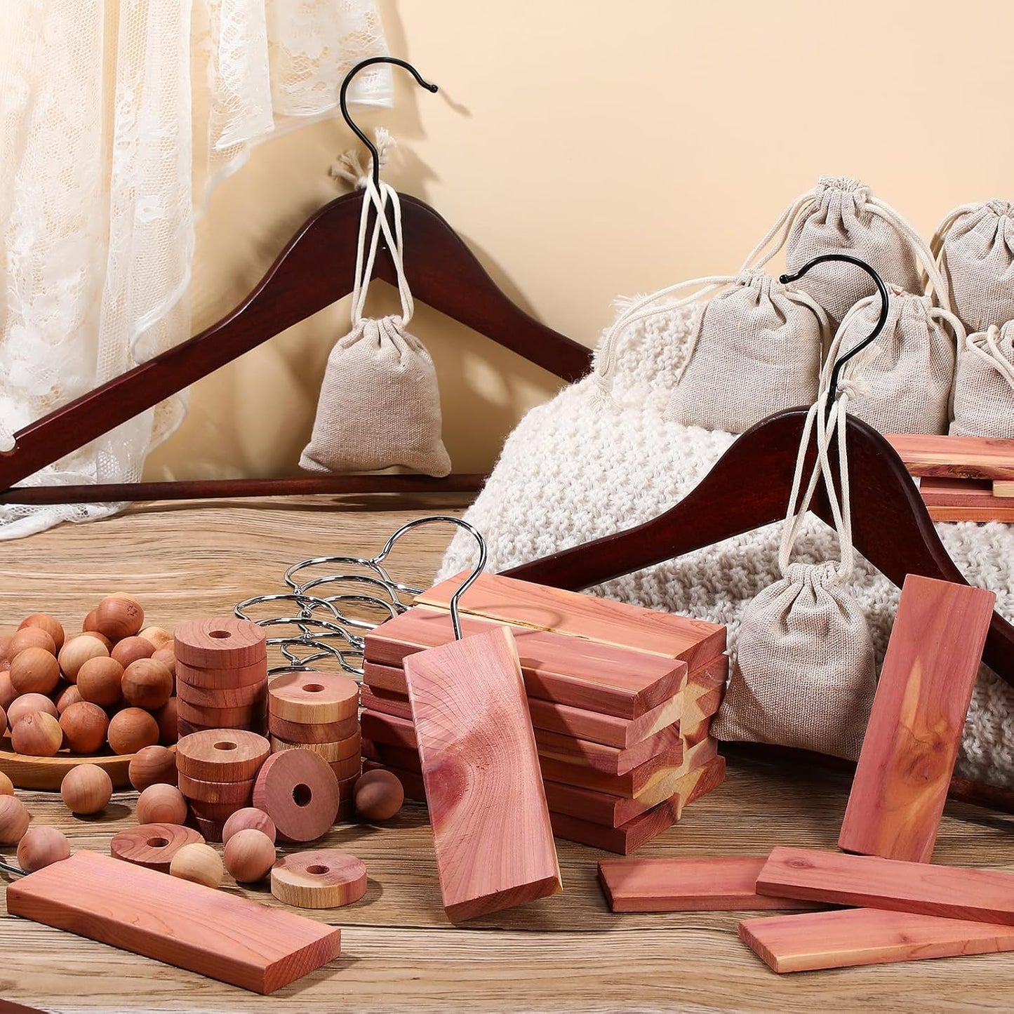 Geetery 150 Pcs Cedar Blocks for Clothes Storage Aromatic Planks with Metal Hooks Cedar Chips and Balls Wooden Scented Accessories for Drawer Closet Freshener