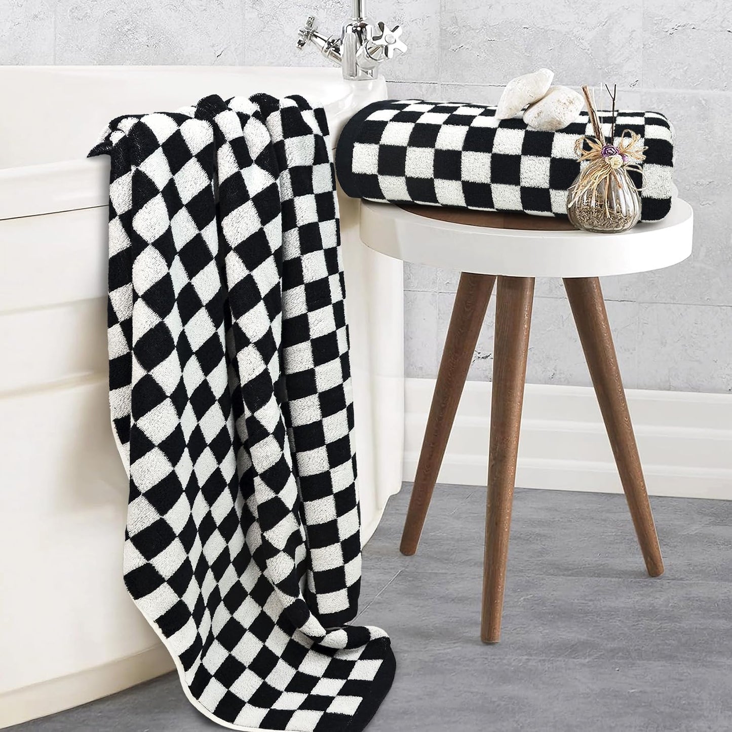 Jacquotha Black and White Checkered Cotton Bath Towels Set of 2 - Cute Aesthetic Towels for Bathroom Decor, Pool, Beach, Spa, 27.5" x 55"