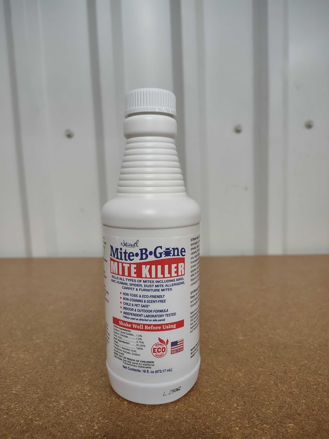 Dust Mite Killer Spray by Mite-B-Gone 16oz | Naturally Kills Human Mites, Chicken, Bird, Dust, Spider, Rat, Turkey, Carpet Mites | Family & Pet Safe Treatment for Homes, Furniture, Bedding & Farms