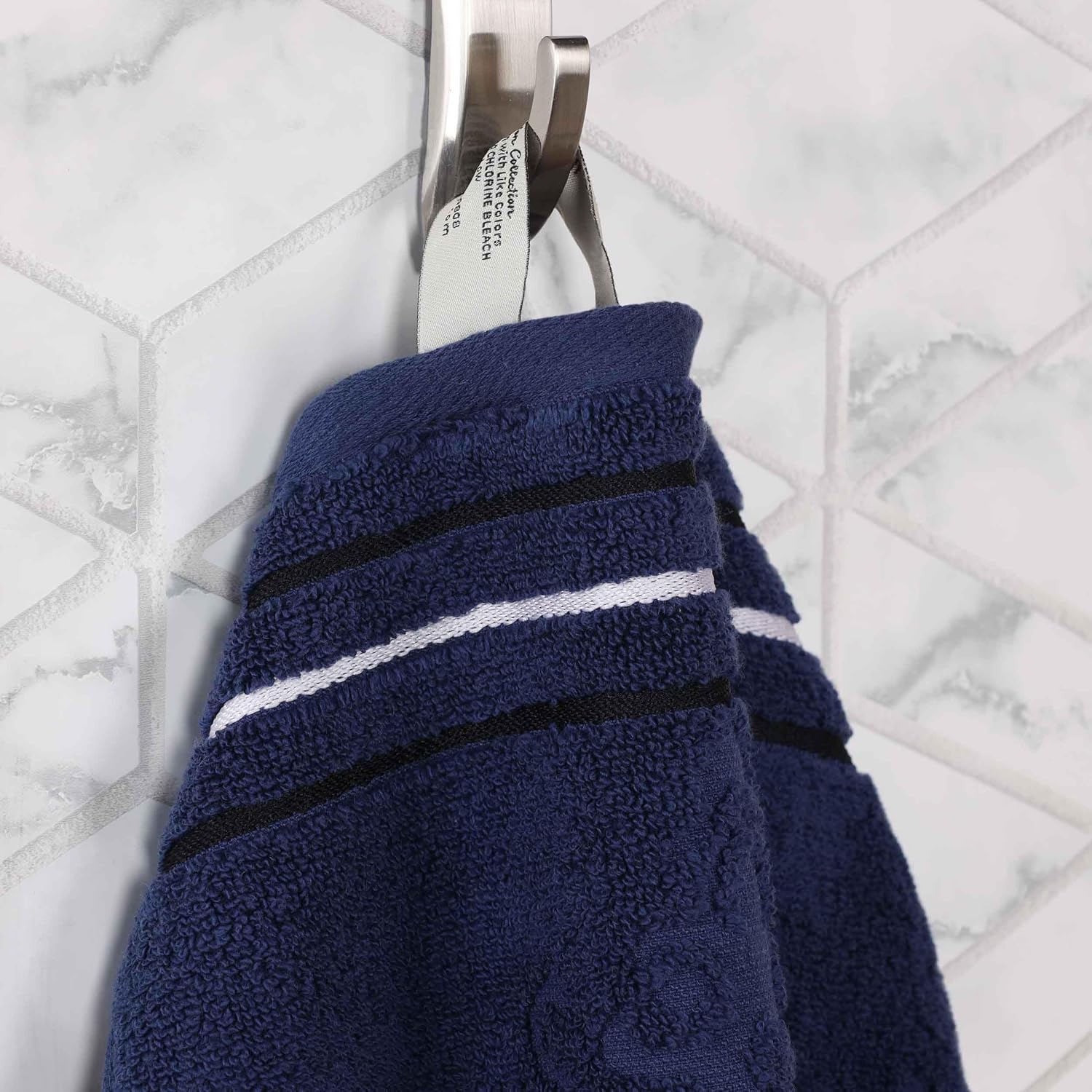 Superior Cotton 3 Piece Towel Set, Includes 1 Bath, 1 Hand, 1 Washcloth/Face Towel, Quick Dry, Home Essentials, Shower, Spa, Luxury Plush Soft Absorbent Towels, Zero Twist, Jacquard Floral, Navy Blue