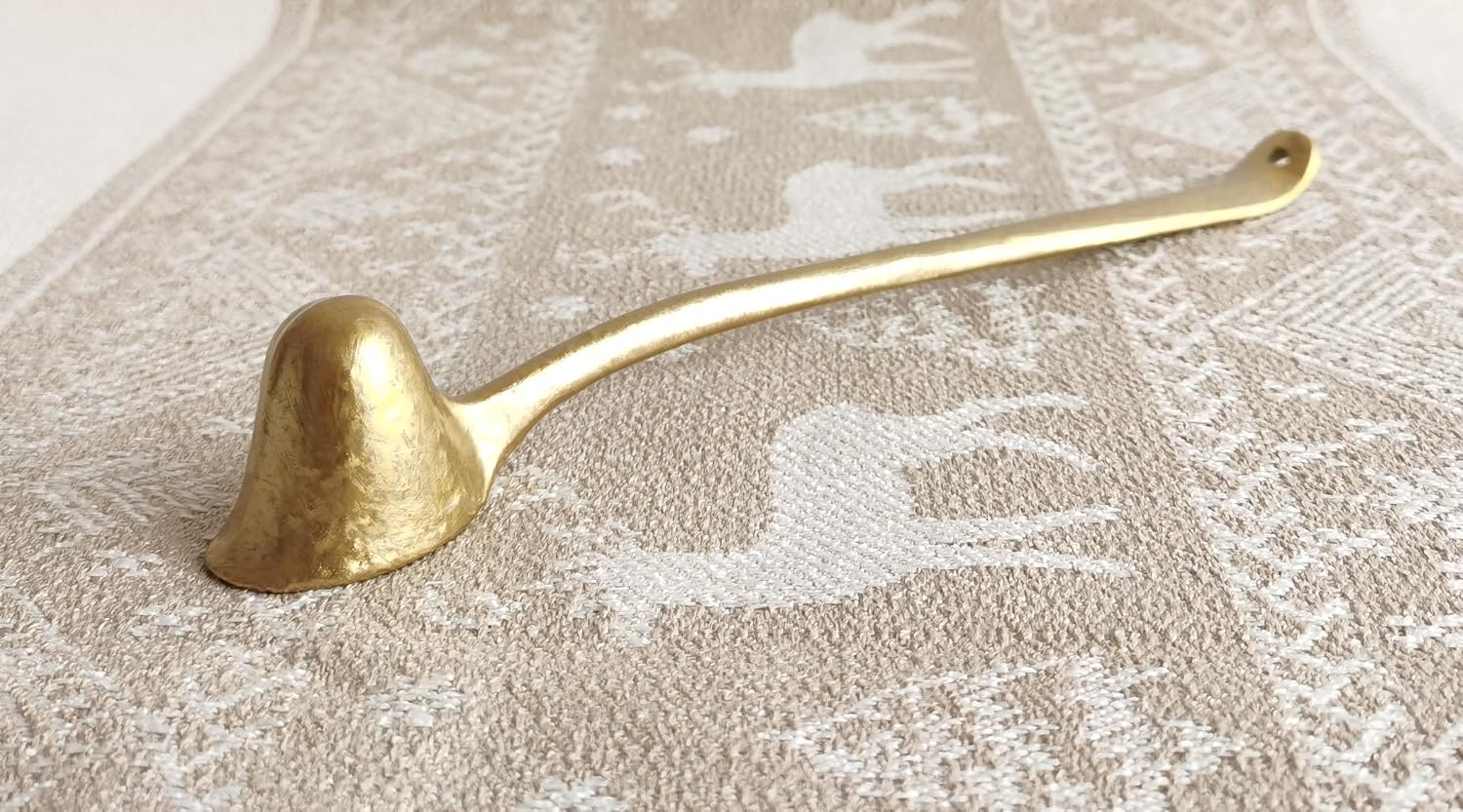 BSTGIFTS Candle Snuffer - Candle Fire Extinguisher Cutter - Candle Accessory Long Handle Candle Stopper，Candle Cover Tool (Classic Snuff)