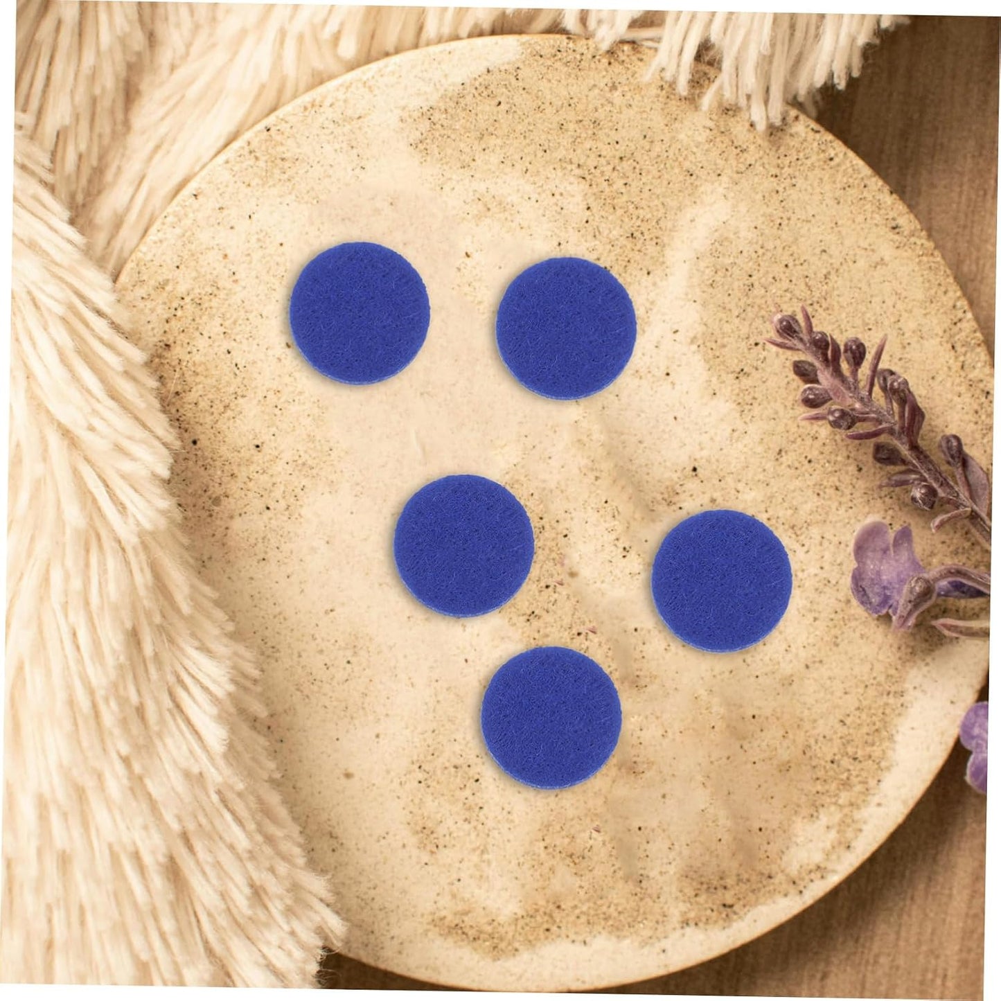 Ipetboom 100pcs Unscented Cotton Essential Oil Diffuser Pads High Absorption Mini Round Aromatherapy Refill Pads for Necklace Lockets Home Office Car Use