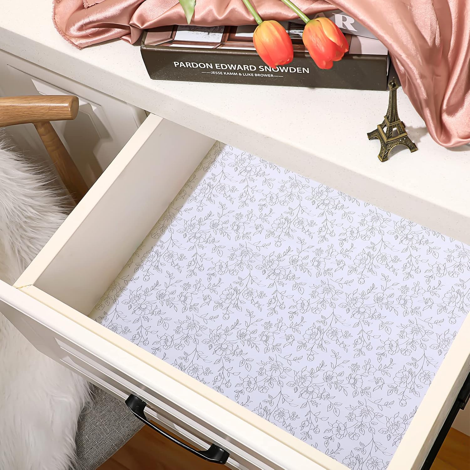 Gersoniel 10 Sheets Drawer Liners for Dresser Scented Drawer Liners Non Adhesive Scented Paper for Fragrant Home Shelf Closet(Lavender,Novel Style)