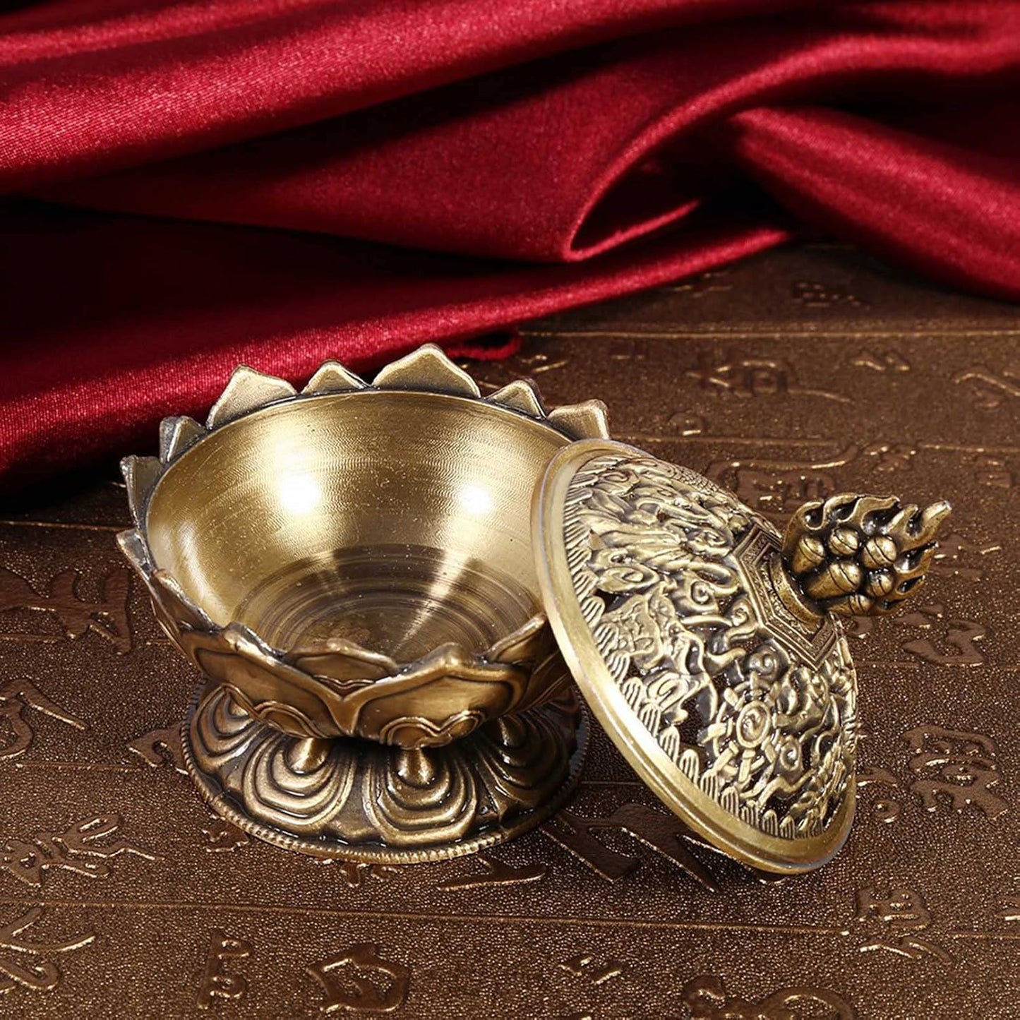 Watris Veiyi Classic Lotus Incense Burner, Vintage Charcoal Incense Burner, Lotus Incense Holder for Stick and Cone Incense 2.71 X 2.76inch / 6.9 x 7cm