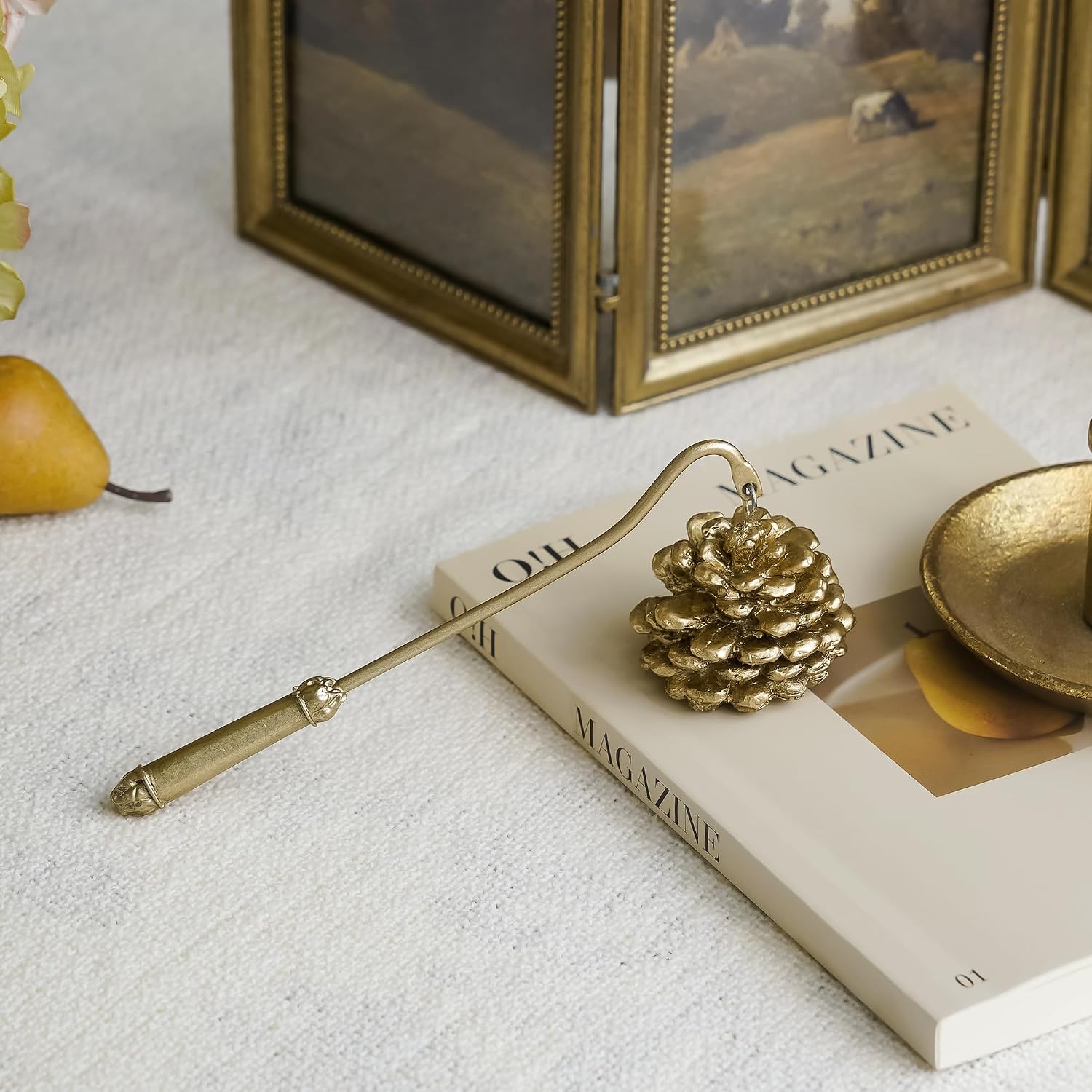 NIKKY HOME Candle Snuffer, Gold Candle Snuffer Extinguisher with Handle, Metal Wick Flame Snuffer with Antique Gold Finish Candle Snuffers Accessory for Candle Lovers