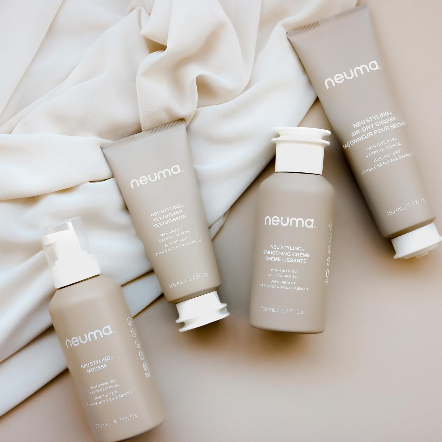 Neuma Neu Styling Smoothing Hair Crème, 6.7 FL Oz | Lightweight Frizz Control Cream Enriched with Shea Butter & Apricot Kernel Oil for Soft, Smooth & Shiny Hair | Color-Safe Formula