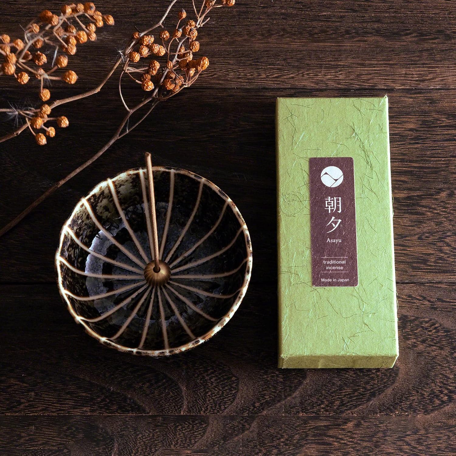 Asayu Japan Traditional Incense Gift Set with Brass Stand, Forest Scent with Green Lotus Incense Holder