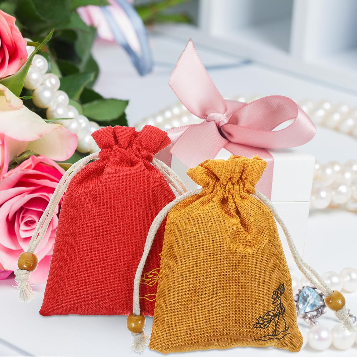2Pcs Natural Dried Lavender Sachets Cotton Linen Fragrant Sachet Bags for Closets Storage Car Handbags with Aroma and Natural Floral Scents Random Color