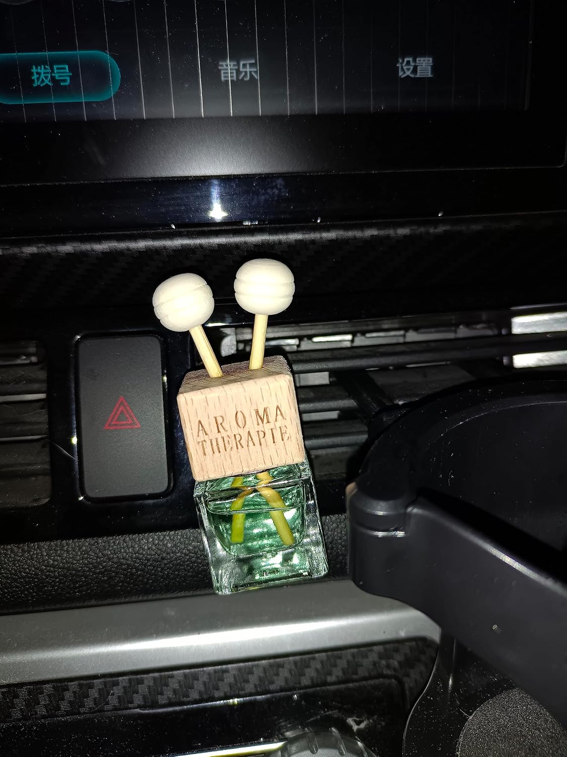 4Packs 8ml Empty Car Air Freshener Vent Clip, Clear Glass Essential Oil Diffuser Vent Outlet Auto Perfume Aromatherapy Bottle Vials Fragrance Ornament Decor