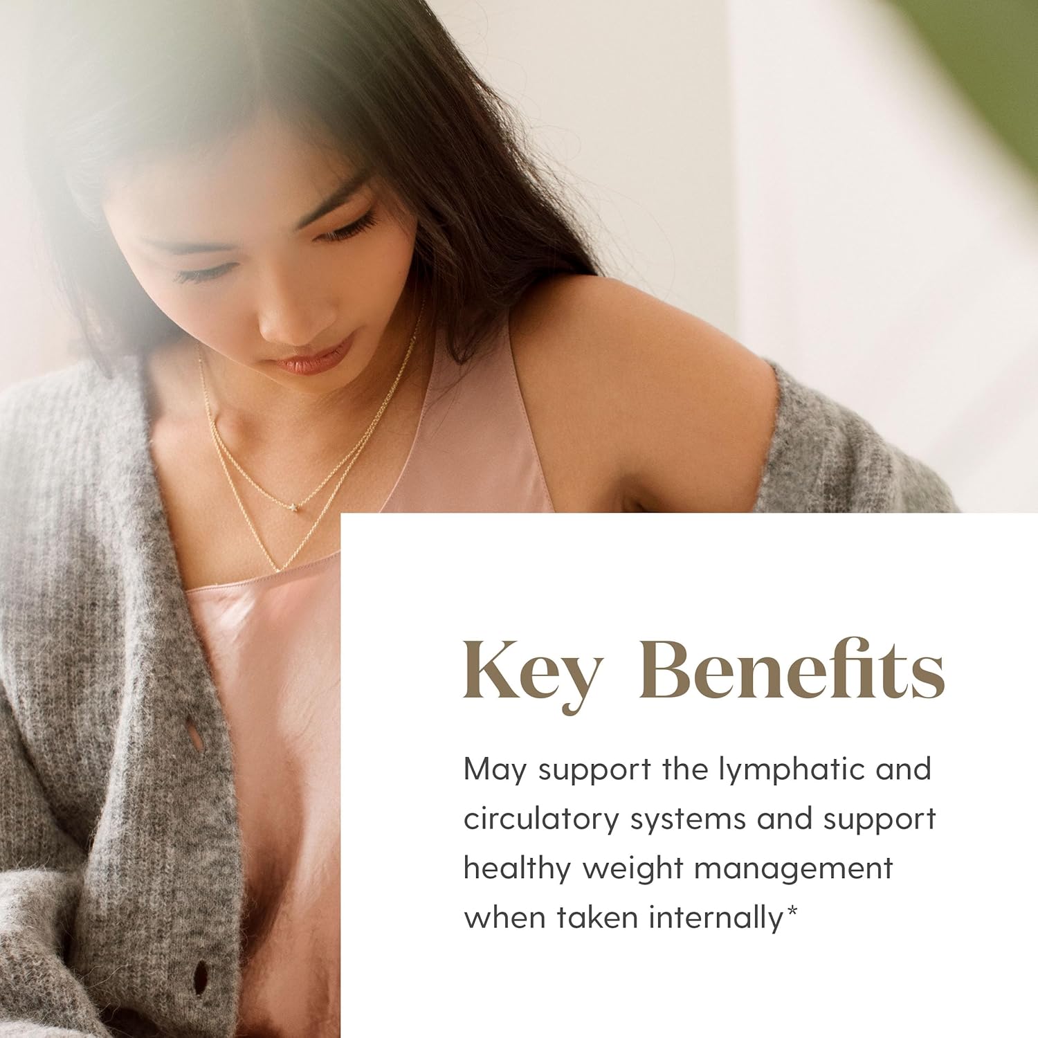 Young Living Grapefruit Essential Oil 15 ml | Uplifting Citrus Aroma for Diffuser, Aromatherapy & DIY Projects | Bright, Refreshing Grapefruit Oil | Vegan, Kosher, Gluten-Free | Photosensitive
