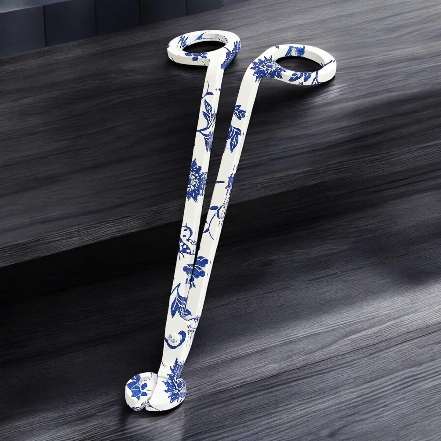 Wick Trimmer with Ornate Blue and White Nature Pattern by Wickman